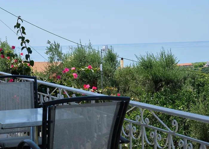 Angelos Aparts11 * Arillas (Corfu)