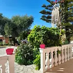 Blue Pebble Arillas Apartment