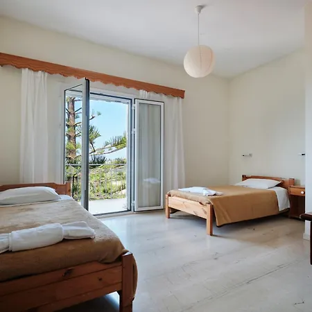 Angelos Aparts11 * Arillas (Corfu)